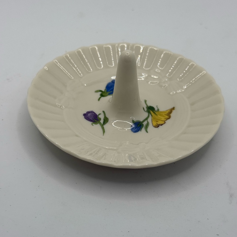Belleek Millennium 2000 Enchanted Garden pansy flowers ring dish
